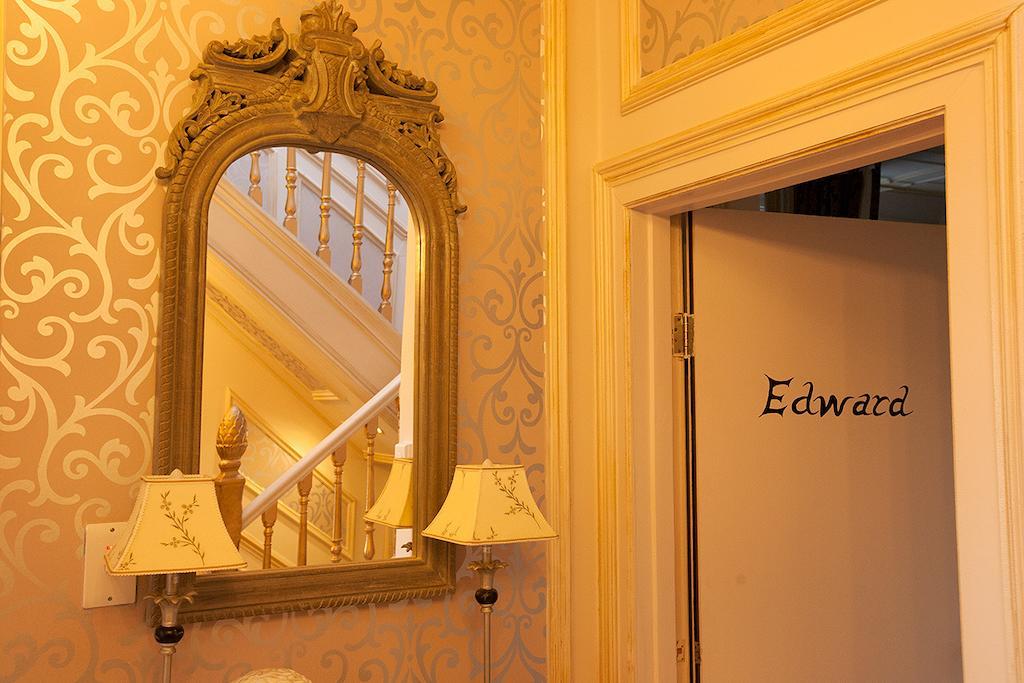 Victoria House B&B Crieff Bagian luar foto