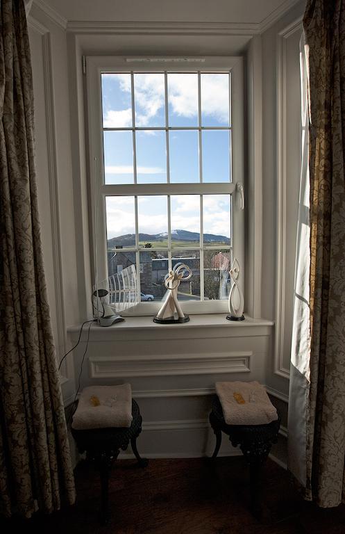 Victoria House B&B Crieff Bagian luar foto