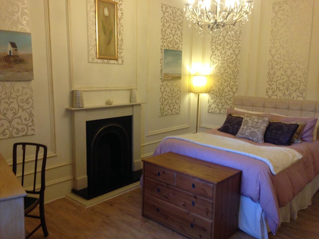 Victoria House B&B Crieff Ruang foto